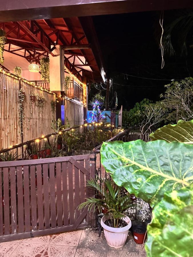 Close To The Airport, City Center, Accessible - Amancio'S New Extension Puerto Princesa Exterior photo